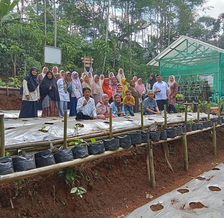 Kunjungan KWT dari Kecamatan Lumbung Kabupaten Ciamis